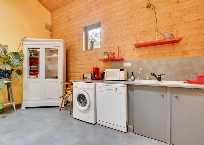 Maison De Vacances Fil Rouge Saint-Pierre-d'Aurillac