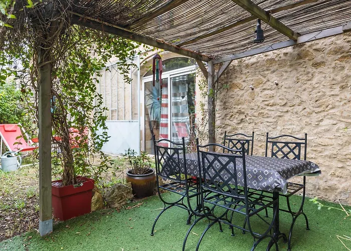 Maison De Vacances Fil Rouge Дом отдыха Saint-Pierre-d'Aurillac