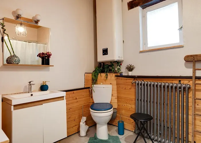 Maison De Vacances Fil Rouge Дом отдыха Saint-Pierre-d'Aurillac