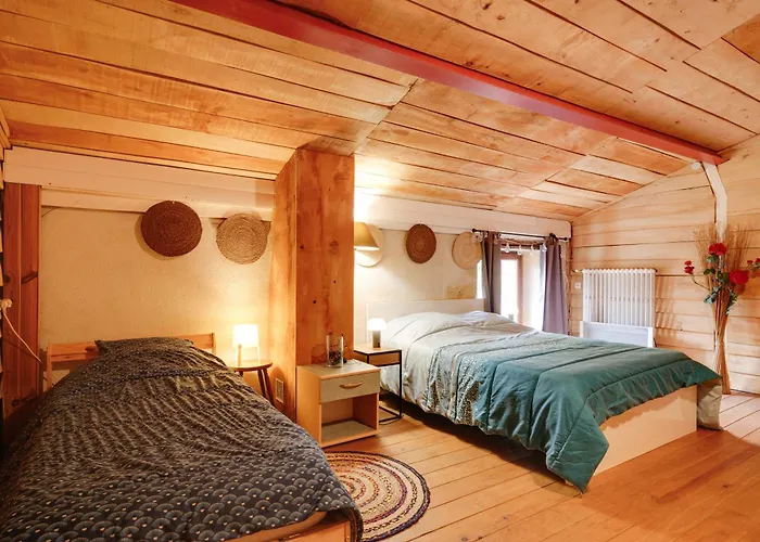 Maison De Vacances Fil Rouge Saint-Pierre-d'Aurillac
