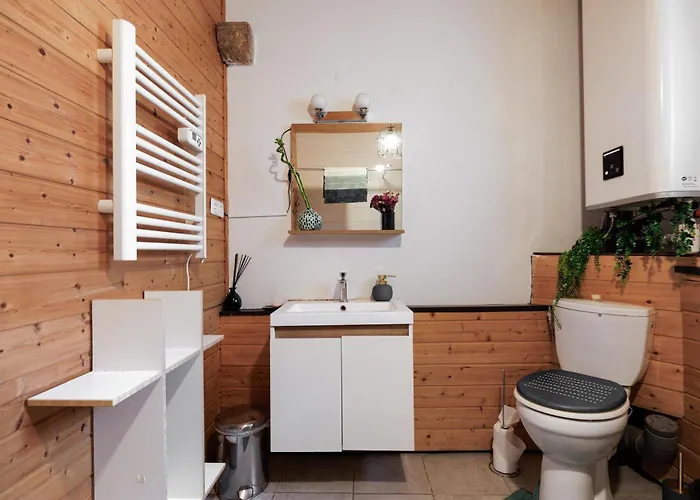 Дом отдыха Maison De Vacances Fil Rouge Saint-Pierre-d'Aurillac