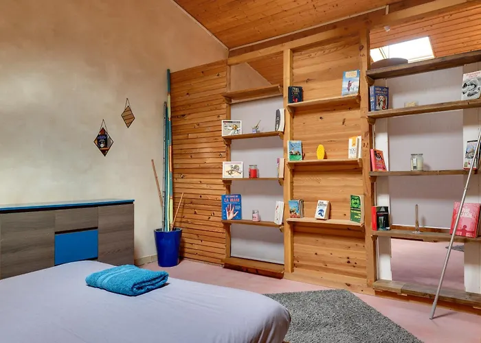 Maison De Vacances Fil Rouge Saint-Pierre-d'Aurillac